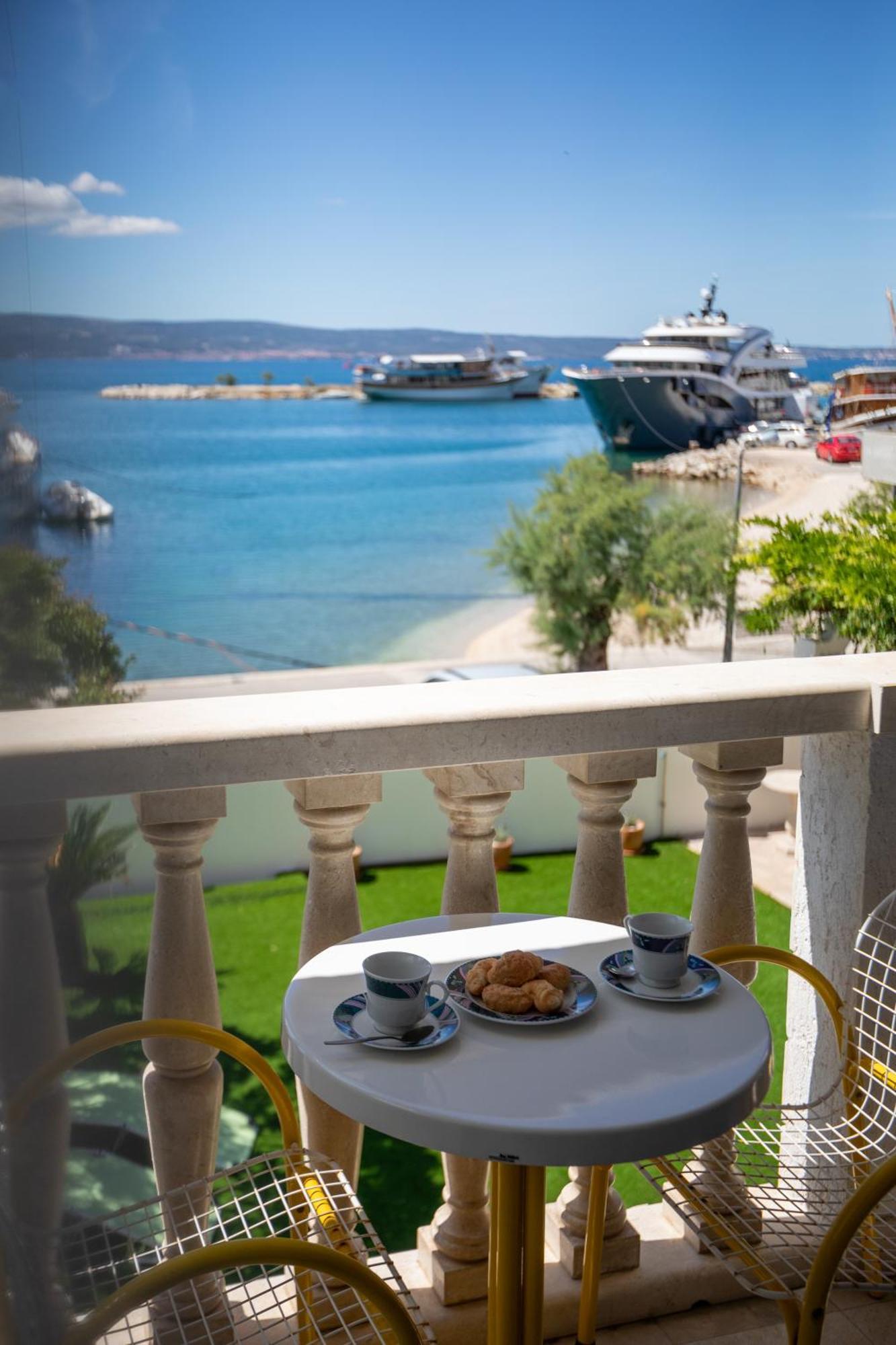 Sunny Bay Apartment Jesenice (Split-Dalmatia)