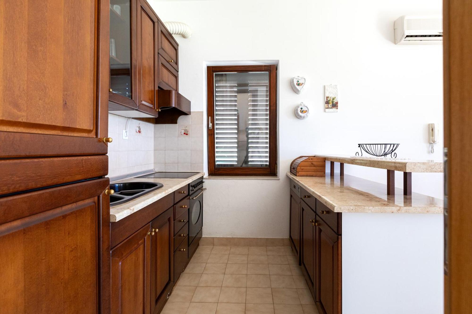 Sunny Bay Apartment